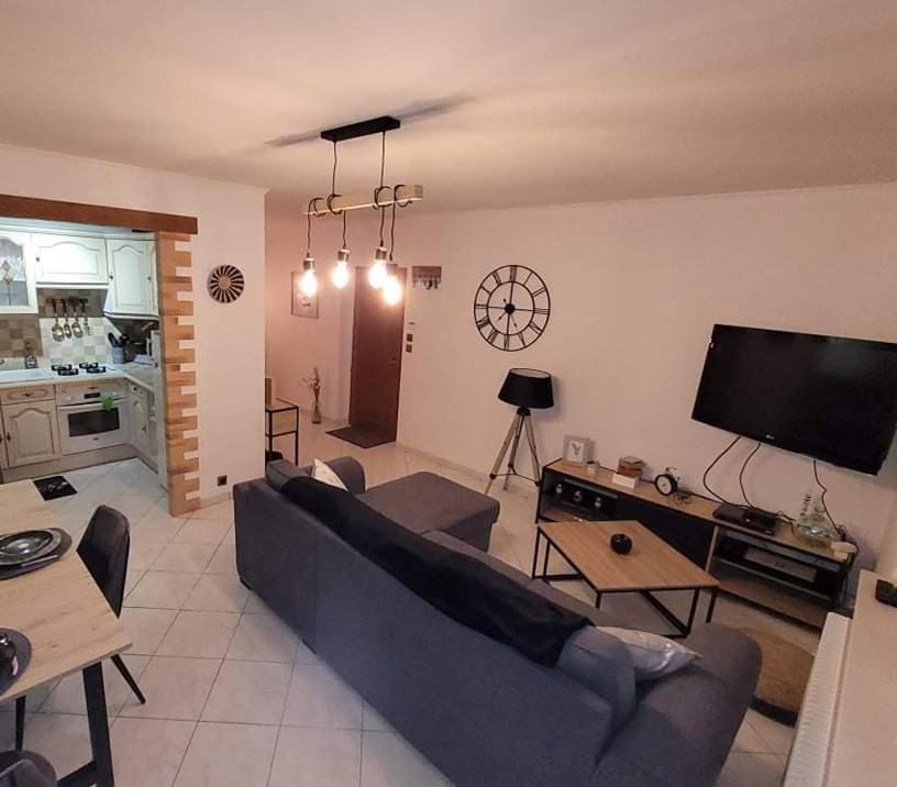 Appartement Cosy Style Industriel Bourges Luaran gambar