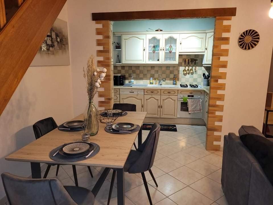 Appartement Cosy Style Industriel Bourges Luaran gambar